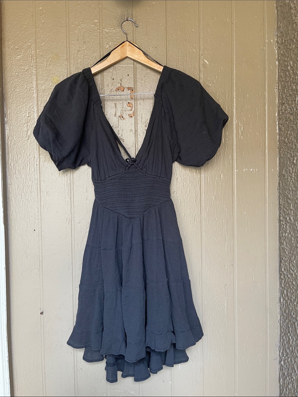 Free People Perfect Day Puff-Sleeve V-Neck Dress in Black Size XS